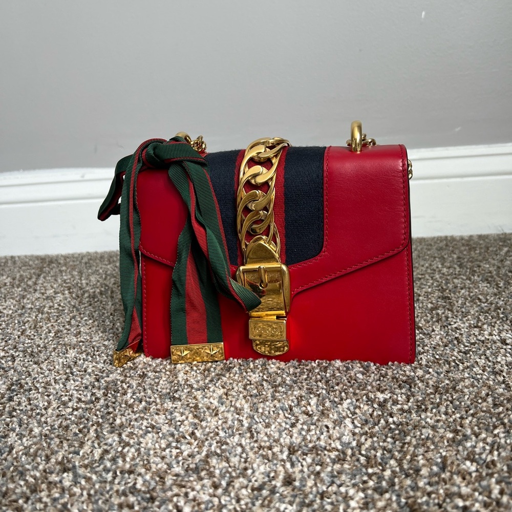 Gucci Sylvie Chain Shoulder Bag Leather Mini AUTHENTIC